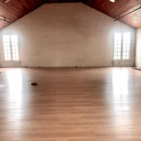 Grande Maison Charentaise Modulable A Cote De Cognac Cherac
